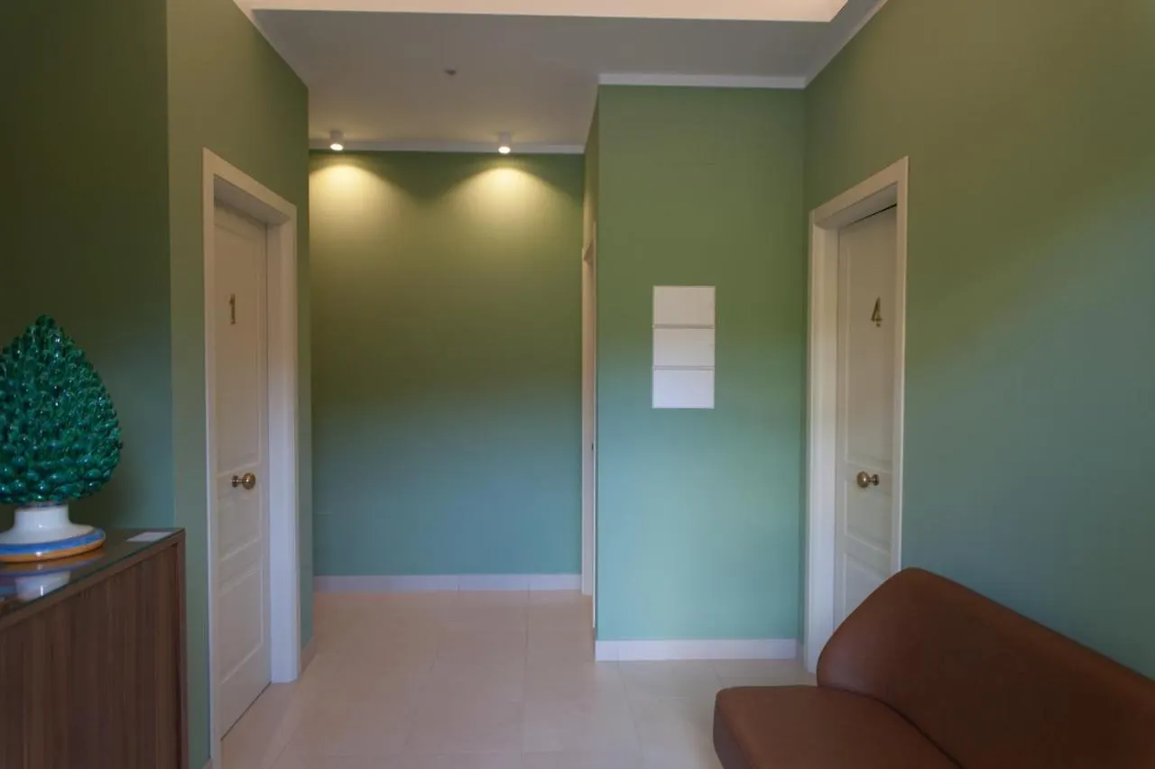 L'Albero Bed & Breakfast Porto Empedocle 0*,