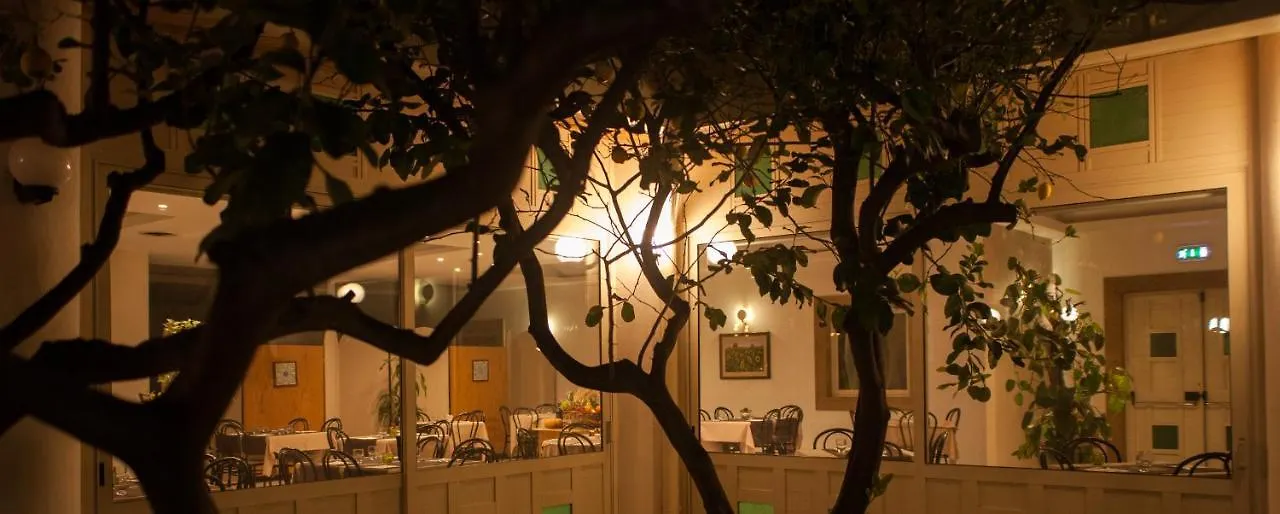L'Albero Bed & Breakfast Porto Empedocle 0*,
