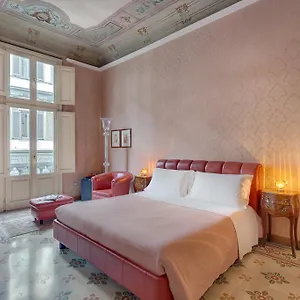 Cavour10 Bed & Breakfast Florence