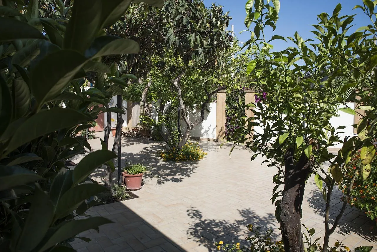 Bed and Breakfast L'Albero Porto Empedocle