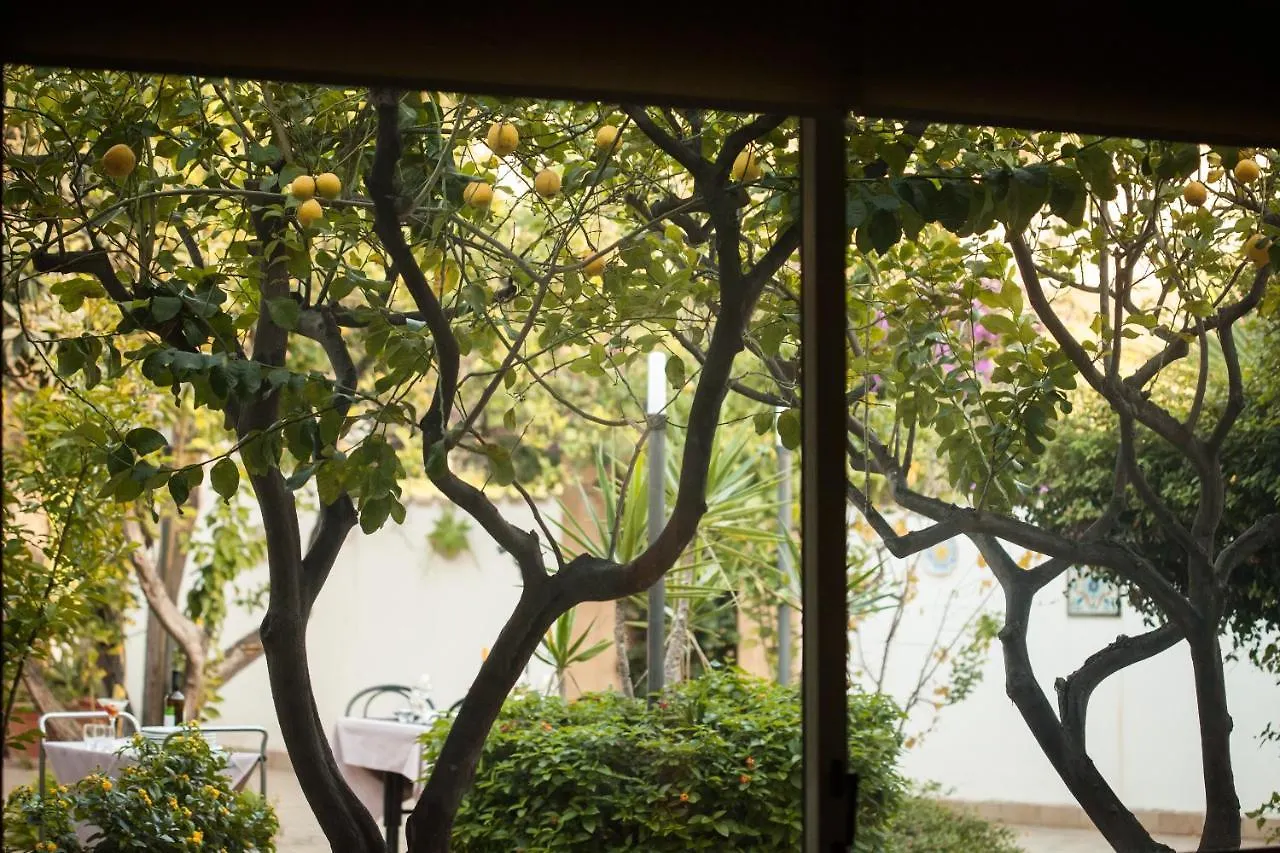Bed and Breakfast L'Albero Porto Empedocle