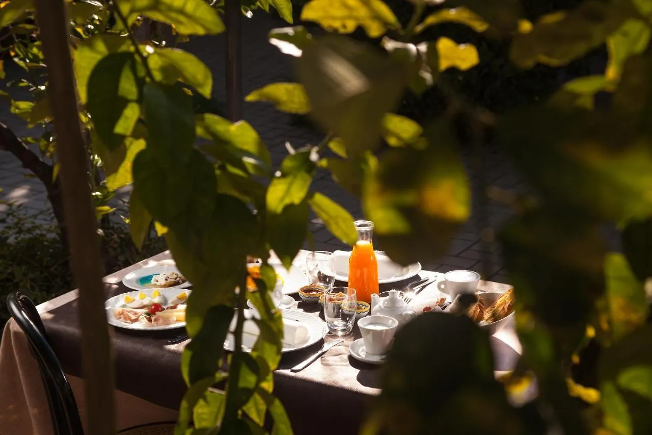 Bed and Breakfast L'Albero Porto Empedocle 0*,